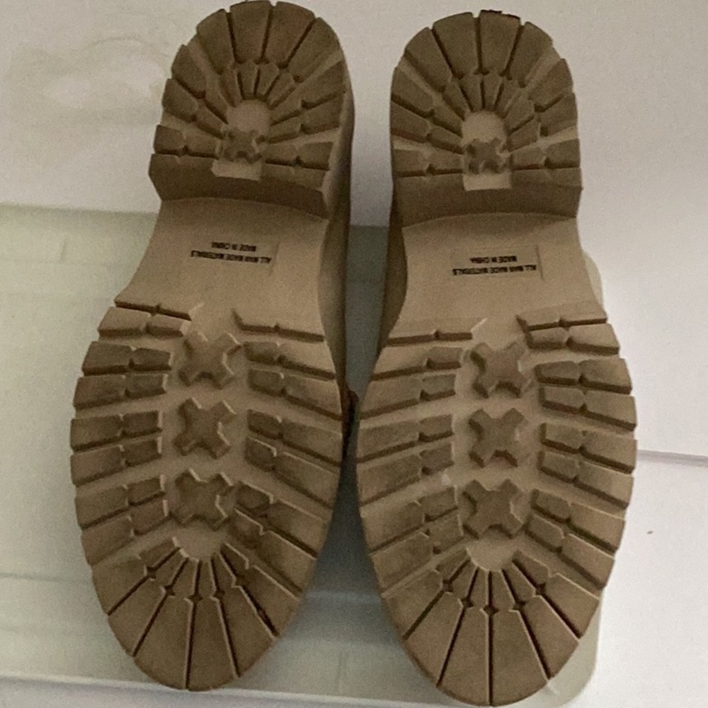 Dolce Vita Elias Platform Penny Loafers, Beige Suede, Size 8 - Picture 3 of 8